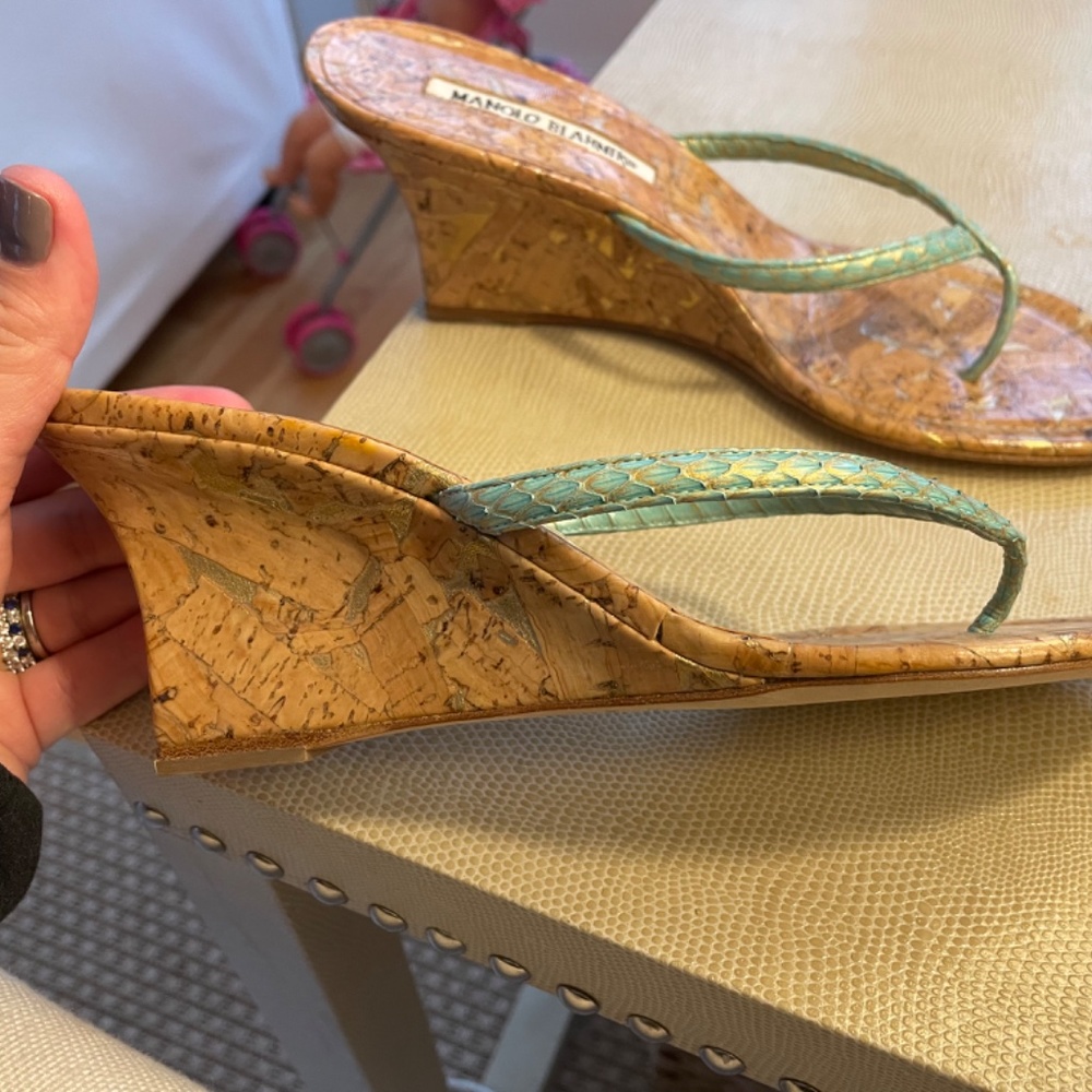 Manolo Blahnik size 37.5 never worn before sandal - Picture 3 of 3